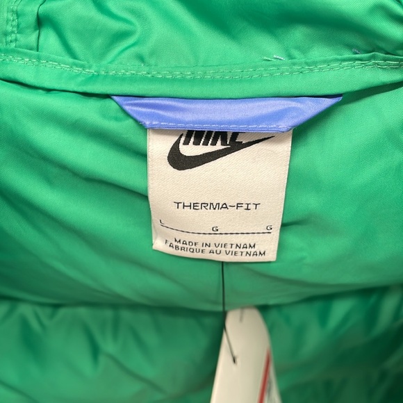 Nike Coat (Big Kids) - Picture 5 of 7